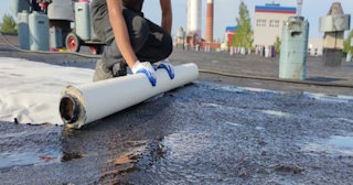 Гидроизоляции битумной кровли | Уральская Полимерная Компания – от 684 руб. за м²
